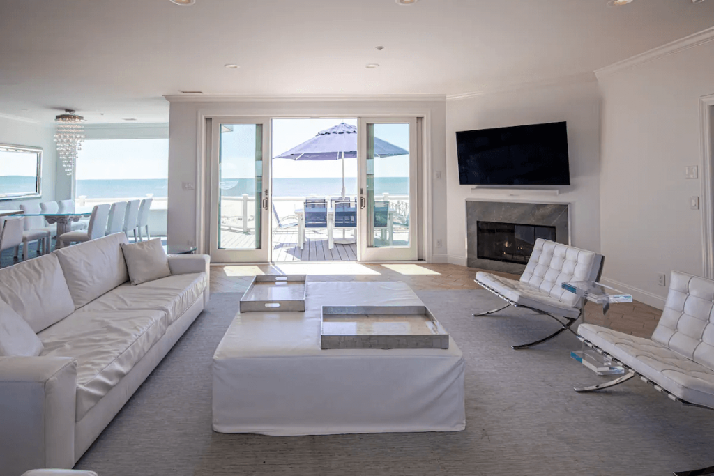  Oceanfront Hamptons Beach House Oceanfront Hamptons Beach House