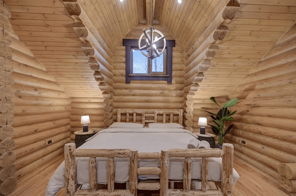 True Mountain Log Home